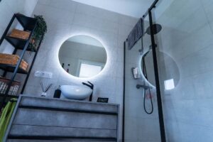 Los mejores diseños de baños para casas prefabricadas modernas