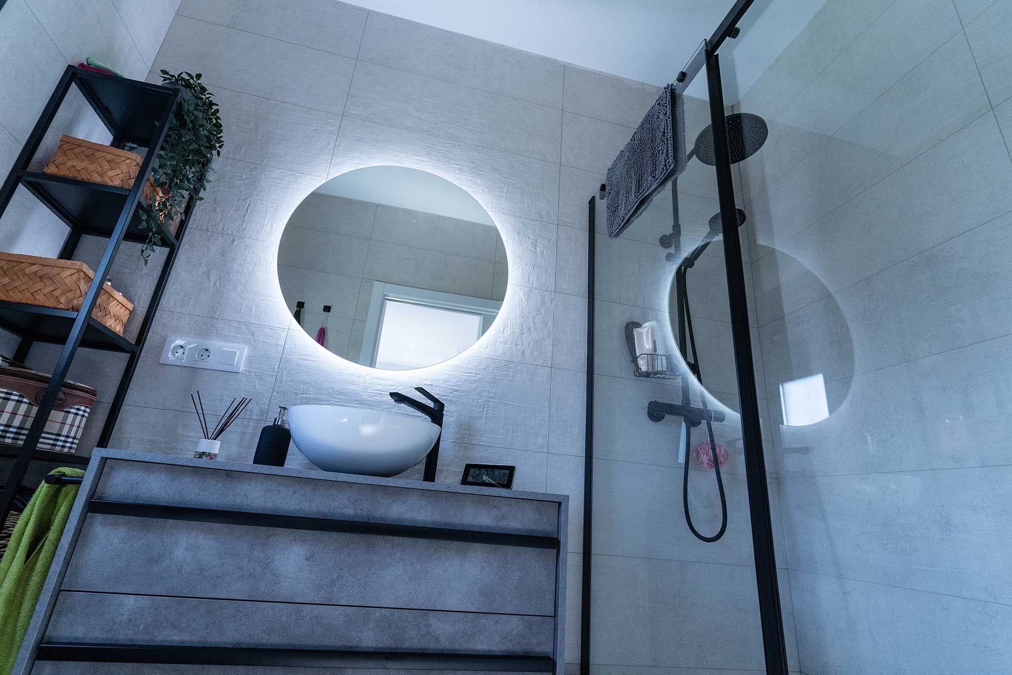 Los mejores diseños de baños para casas prefabricadas modernas