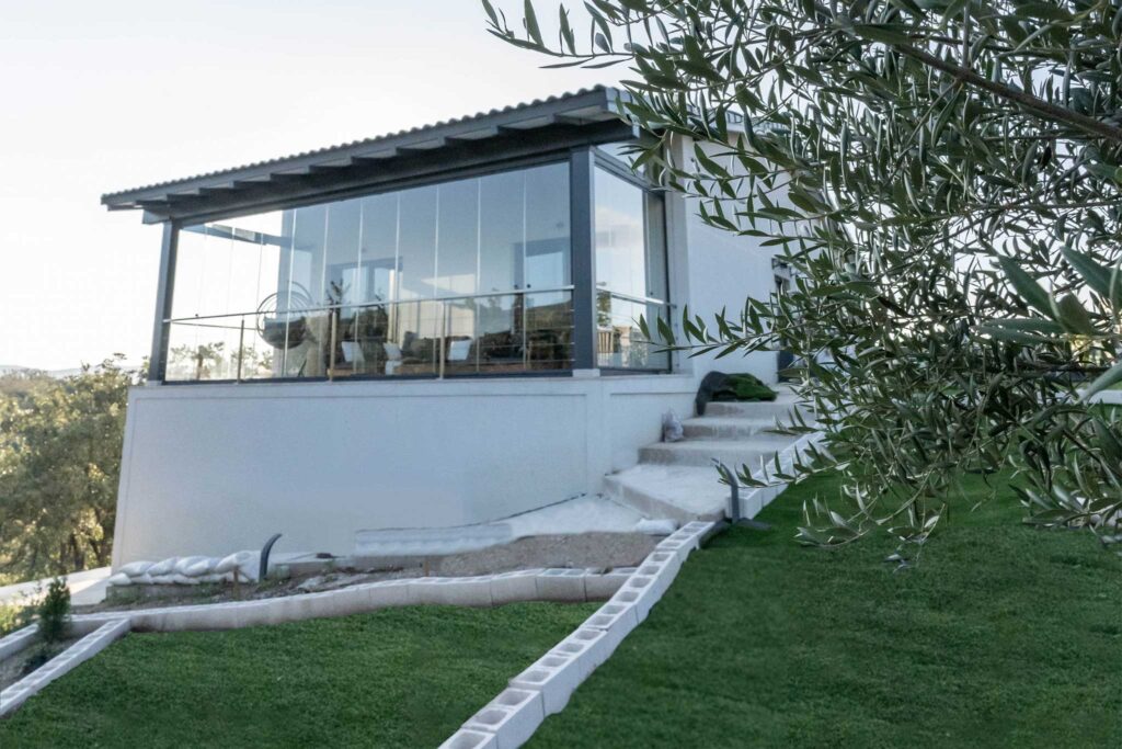 ¿Se puede construir una casa prefabricada en una finca rústica?