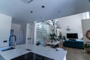 Organiza tu vida familiar en tu casa prefabricada de diseño