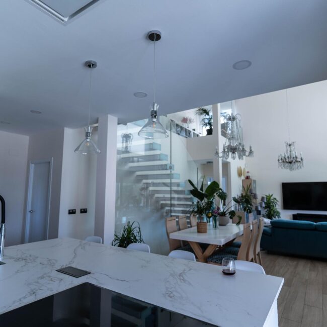 Organiza tu vida familiar en tu casa prefabricada de diseño