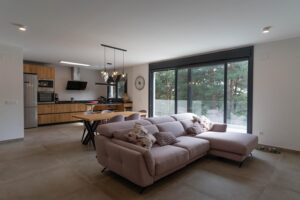 Casas prefabricadas de alto standing: interiores cómodos y funcionales